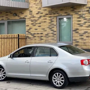 LEFT HAND DRIVE 2006 VOLKSWAGEN JETTA 1.6 FSI PETROL MANUAL | FRENCH PLATES - Image 8