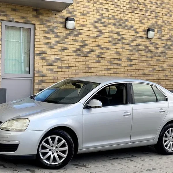 LEFT HAND DRIVE 2006 VOLKSWAGEN JETTA 1.6 FSI PETROL MANUAL | FRENCH PLATES