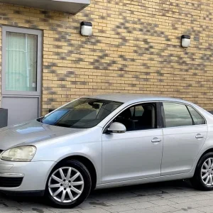 LEFT HAND DRIVE 2006 VOLKSWAGEN JETTA 1.6 FSI PETROL MANUAL | FRENCH PLATES