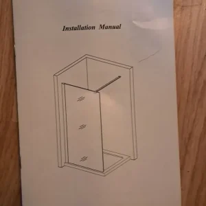 Full height walk-in shower screen