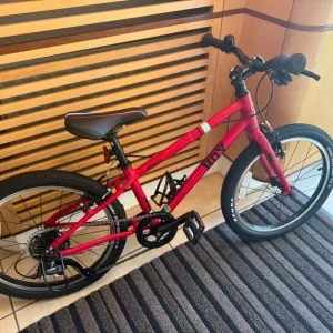 girls 20 inch bike - Image 8