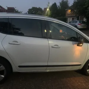 Peugeot 3008 Hatchback 2011 - Image 3