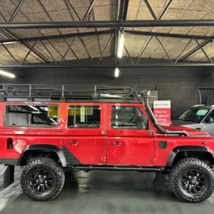 2010 Land Rover Defender 110 2.4 TDCi XS Station Wagon - Image 3