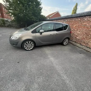 Vauxhall Meriva 2013 1.6L Diesel MPV - Image 2