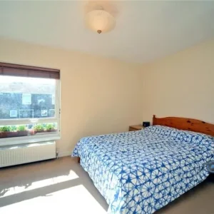 3 bedroom terraced house in Handside Close, Stockport, Greater Manchester - Image 6