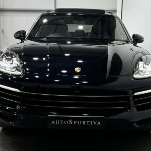 2022 Porsche Cayenne 3.0 V6 Platinum Edition E-Hybrid AWD 5-door SUV - Image 8