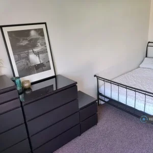 2 bedroom flat in Waverley Grove, Radlett, Hertsmere (2 bed) - Image 8