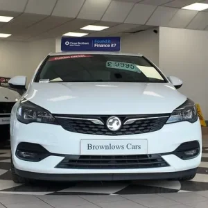 2020 Vauxhall Astra 1.5 Turbo D SRi VX-Line Nav 5-door Manual Diesel - Image 2