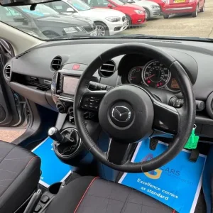 2014 Mazda2 Sport Colour Edition 1.3 Petrol Manual Hatchback - Image 3