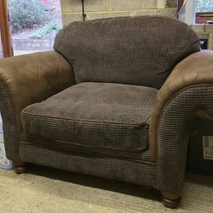 Brown Chesterfield sofa and chair - Image 2