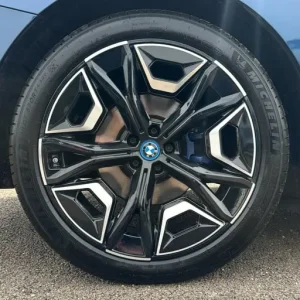 BMW IX 40 M Sport 5-door Electric SUV - Image 8