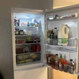 Beko Frost Free Fridge Freezer with water dispenser - Image 2