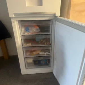 Beko Frost Free Fridge Freezer with water dispenser - Image 3