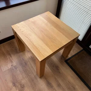 Solid Oak Small/Corner Table - Image 3