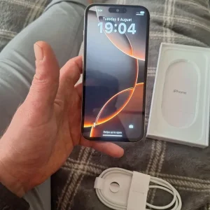 iPhone 16 Pro 1TB Titanium