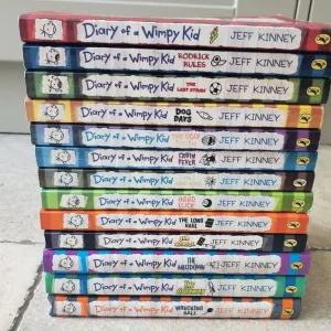 Diary of a Wimpy Kid Books - 13 in a bundle (10 paperback, 3 hardback) - Image 4