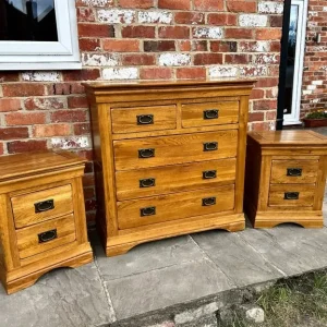 Matching Solid Oak Chest of Drawers and Pair of Bedside Tables - Image 3