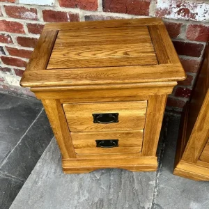 Matching Solid Oak Chest of Drawers and Pair of Bedside Tables - Image 5