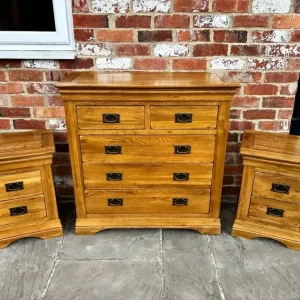 Matching Solid Oak Chest of Drawers and Pair of Bedside Tables - Image 8