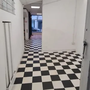 Refurbished shop in town centre with flexible terms and no business rates - Image 7