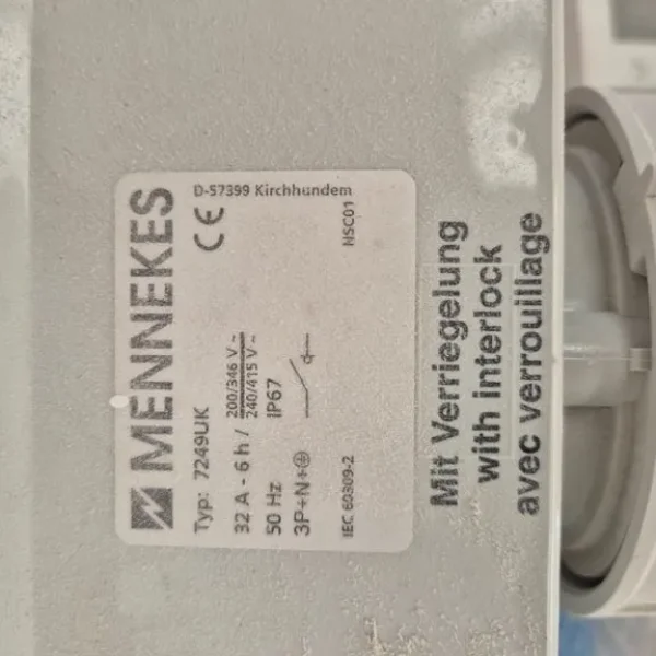 Mennekes 7249UK DUO Interlocked Socket