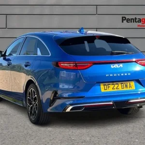 Kia Proceed 1.5 T GDi GT-Line Shooting Brake 5-door Petrol Manual Euro 6 - Image 2