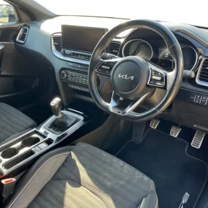 Kia Proceed 1.5 T GDi GT-Line Shooting Brake 5-door Petrol Manual Euro 6 - Image 5
