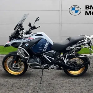 2024 BMW R1150 GS Adventure 1250cc Petrol Manual - Image 2