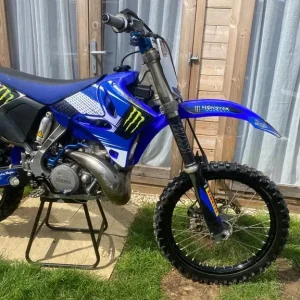 2007 YZ250 2 Stroke Motocross Bike - Image 2