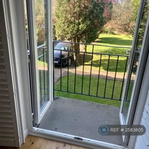 2 bedroom flat in Brixham, Torbay - Image 7