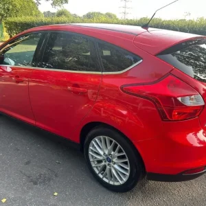 2013 Ford Focus 1.0 EcoBoost Zetec 5dr Hatchback Petrol Manual - Image 6