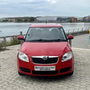 2009 Skoda Fabia 1.6 16v 2-door 5-seater Tiptronic Hatchback in Red Metallic - Image 3