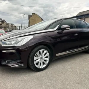2015 Citroen DS5 1.6 e-HDi 115 Airdream DStyle 5-door hatchback - Image 6