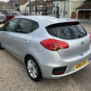 KIA CEED 1.4 SR7 2016 - Image 3