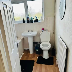 Single room to rent - Image 6
