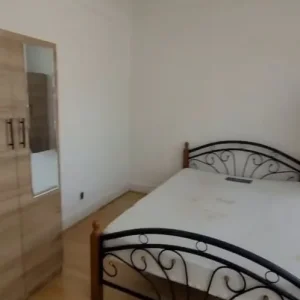 2/3 BEDROOM PROPERTY IN NEWHAM AREA - Image 2