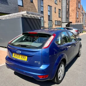 Ford Focus 1.6 2009 Manual Hatchback - Image 4
