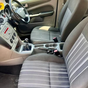 Ford Focus 1.6 2009 Manual Hatchback - Image 8