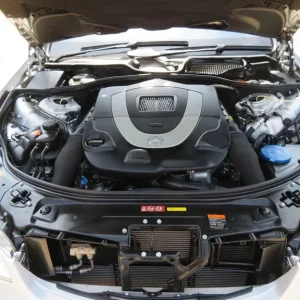 Mercedes S550 W221 2007 Metallic Iridium Silver with Japanese Service History - Image 5
