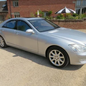 Mercedes S550 W221 2007 Metallic Iridium Silver with Japanese Service History
