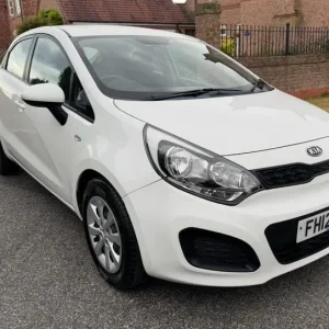 2012 KIA RIO 1.2L GENUINE – 35,000 MILES, LONG MOT UNTIL 2026, JUST SERVICED - Image 2
