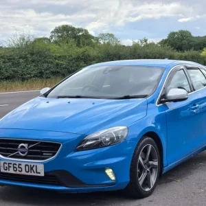 2015 Volvo V40 2.0 D4 R-Design Nav Euro 6 (s/s) 5dr Hatchback Diesel Manual - Image 2