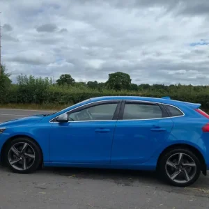 2015 Volvo V40 2.0 D4 R-Design Nav Euro 6 (s/s) 5dr Hatchback Diesel Manual - Image 3