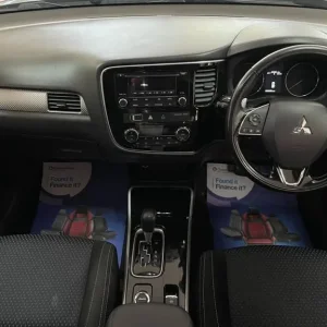 2018 Mitsubishi Outlander 2.2 Diesel Estate 4WD Auto - Image 2