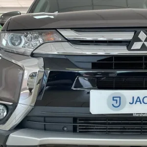 2018 Mitsubishi Outlander 2.2 Diesel Estate 4WD Auto - Image 6