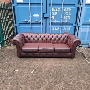 3 seater Brown Chesterfield sofa - Image 2