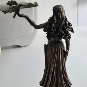 MORRIGAN WITH CROW - Image 2