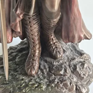 MORRIGAN WITH CROW - Image 4