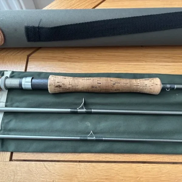 Hardy Swift MK II three piece 9′ 6” fly rod #7 with bag and case