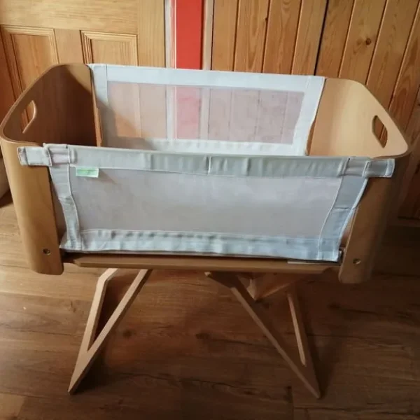 Bednest cot for baby to go next to your bed